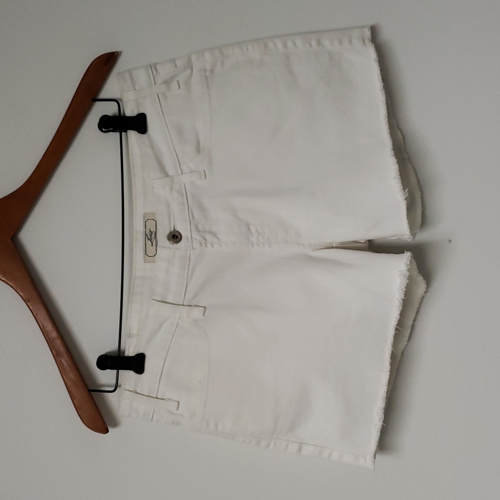 Levi's White Denim Low-rise Shorts Beach Summer Casual Size‎ 10